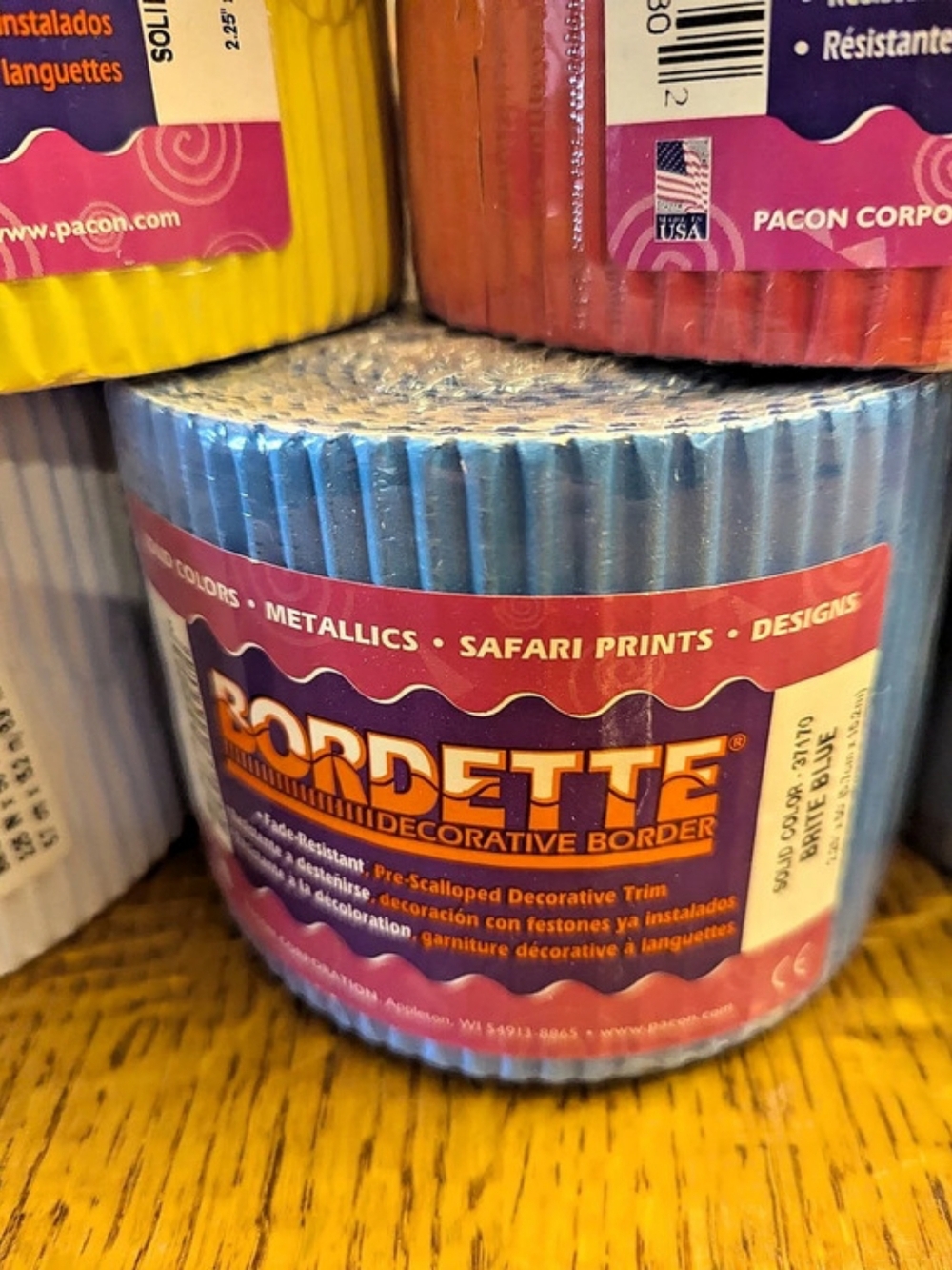 8 Rolls of Border / Bordette- Glitter Green, Teal, Snowflake ,Yellow, Red, White - Picture 3 of 11